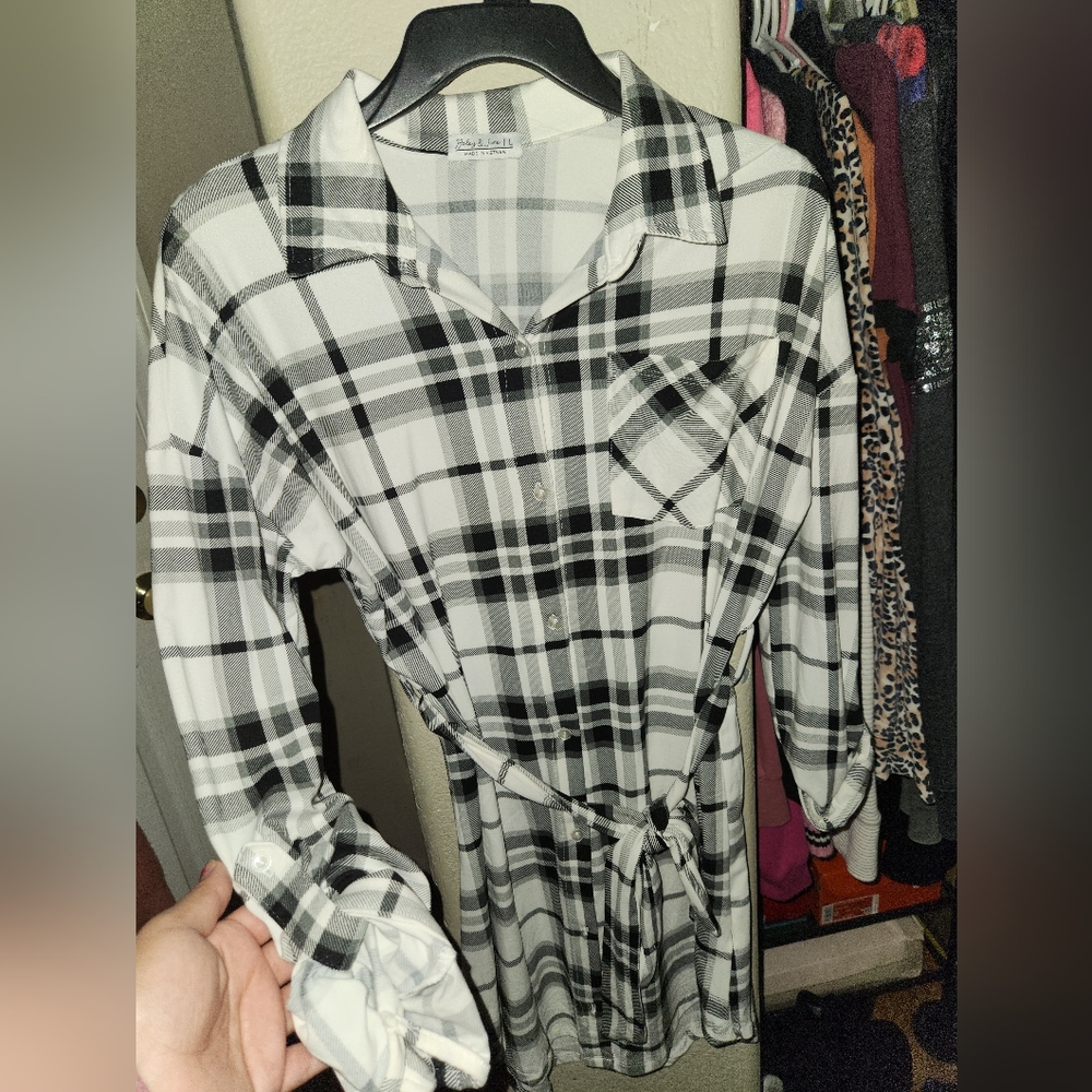 NEW PLAID LONG SLEEVE